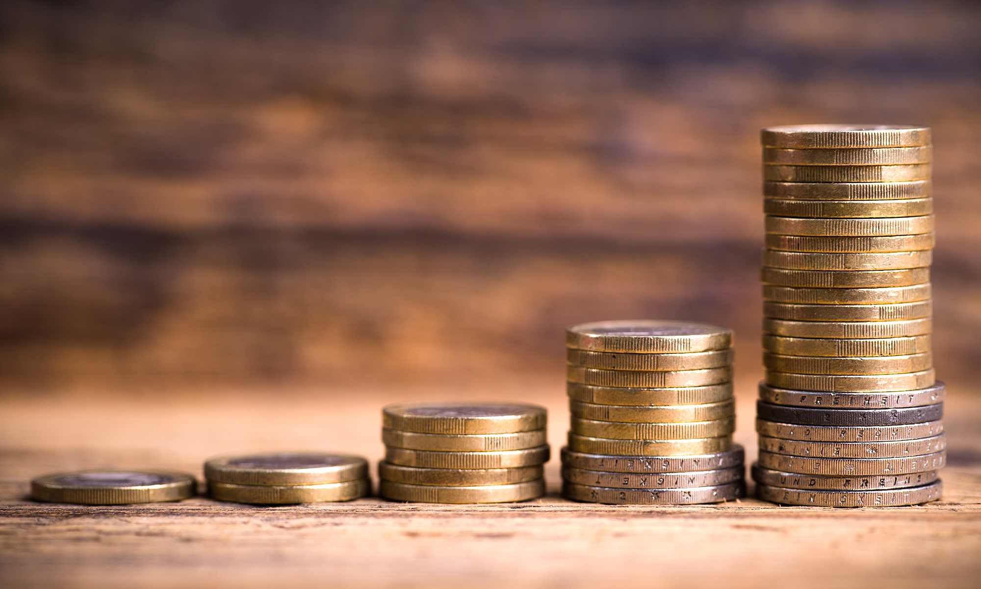 Por qué es importante ahorrar e invertir